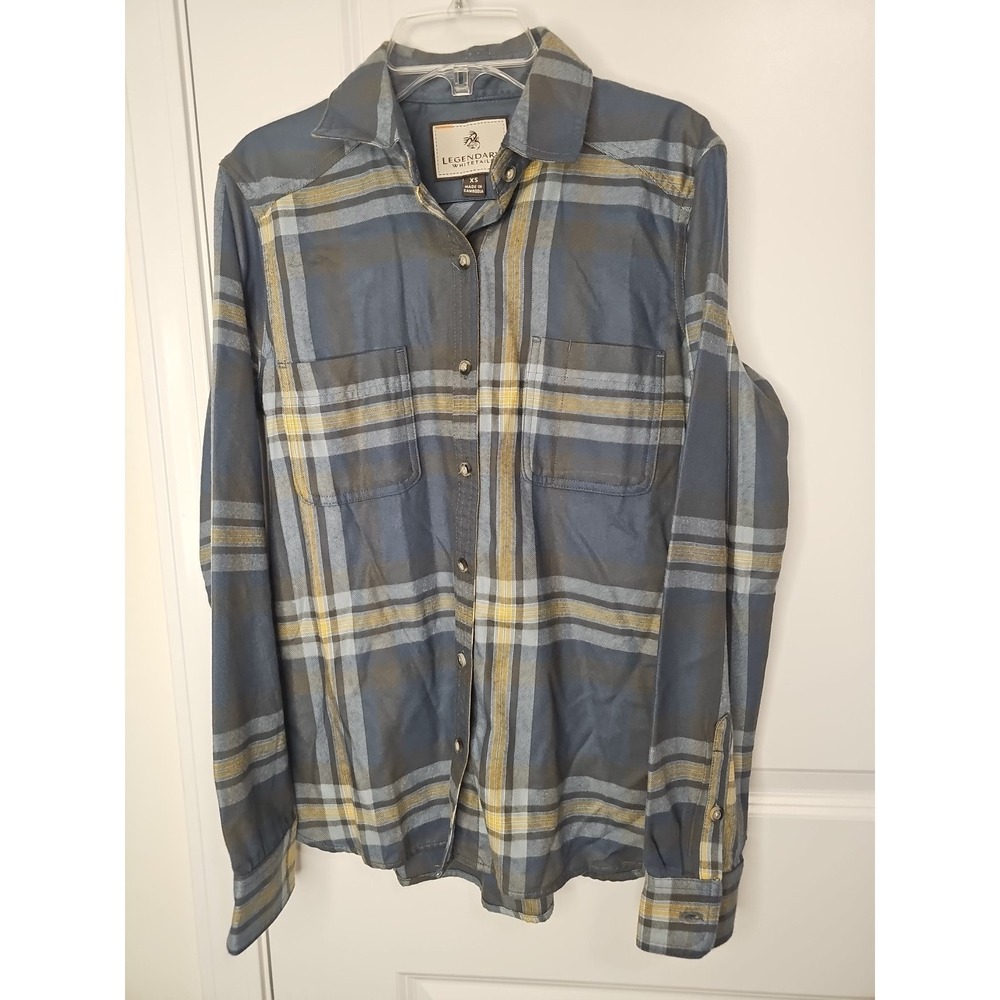 LEGENDARY WHITETAILS Women's‎  XS Button Down Flannel Shirt Green Plaid